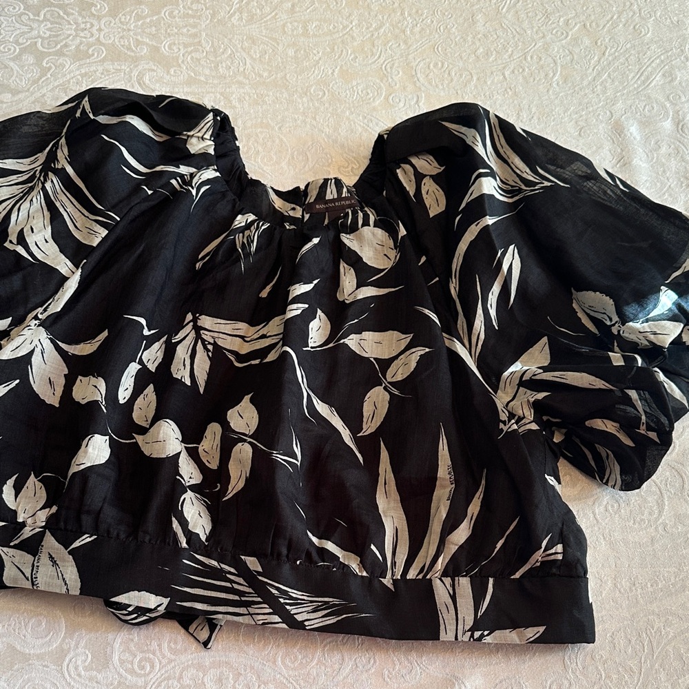 Banana Republic Black and White Floral Blouse